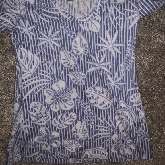 Tommy Bahama Womens T - Picture 4 of 8